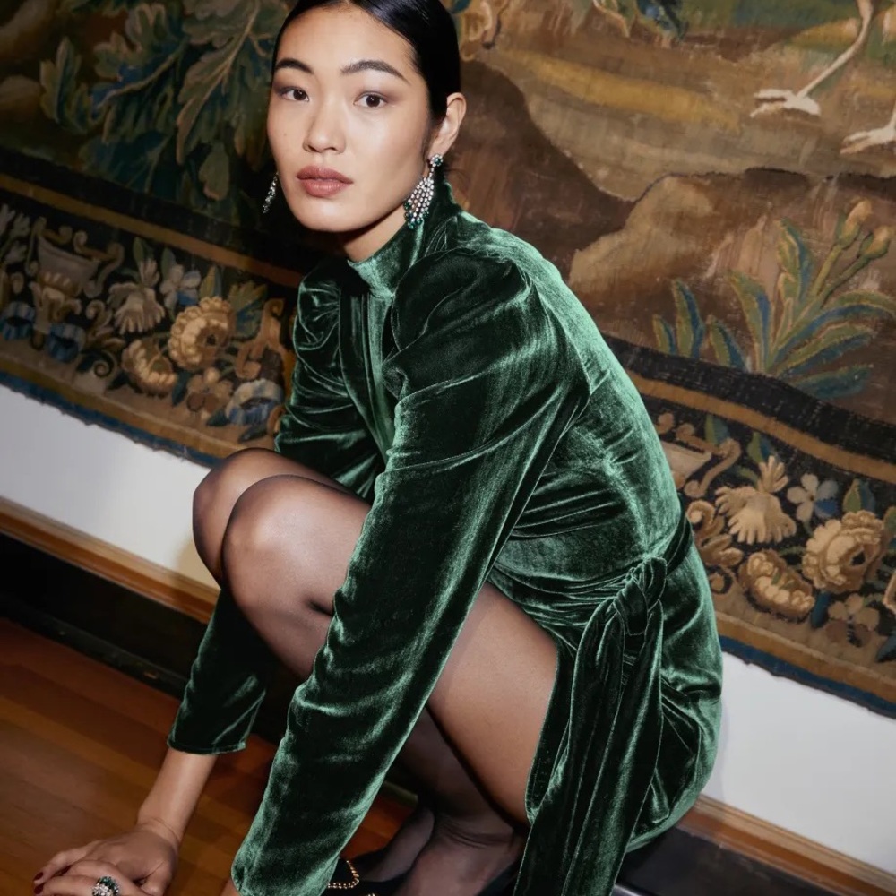 Green Velvet Dress // Reformation ‘Burgundy Dress’